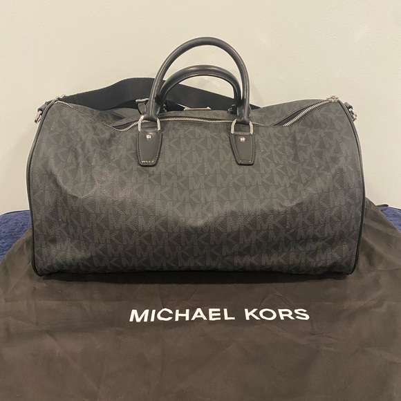 Michael Kors large duffle - Picture 2 of 7